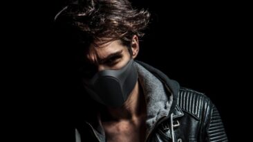 O conceito de protetor facial para motociclistas, atletas e trabalhadores dá uma vibe cyberpunk