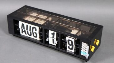 Alguém construiu um calendário mecânico em tamanho real com LEGO e realmente funciona!