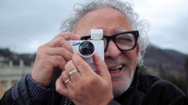 A menor câmera 4K sem espelho do mundo é tão pequena quanto uma GoPro e possui lentes intercambiáveis