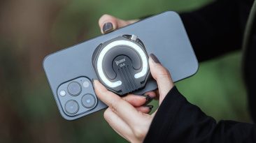 A lanterna MagSafe compacta é perfeita para tudo, desde fotografia no iPhone até aventuras ao ar livre